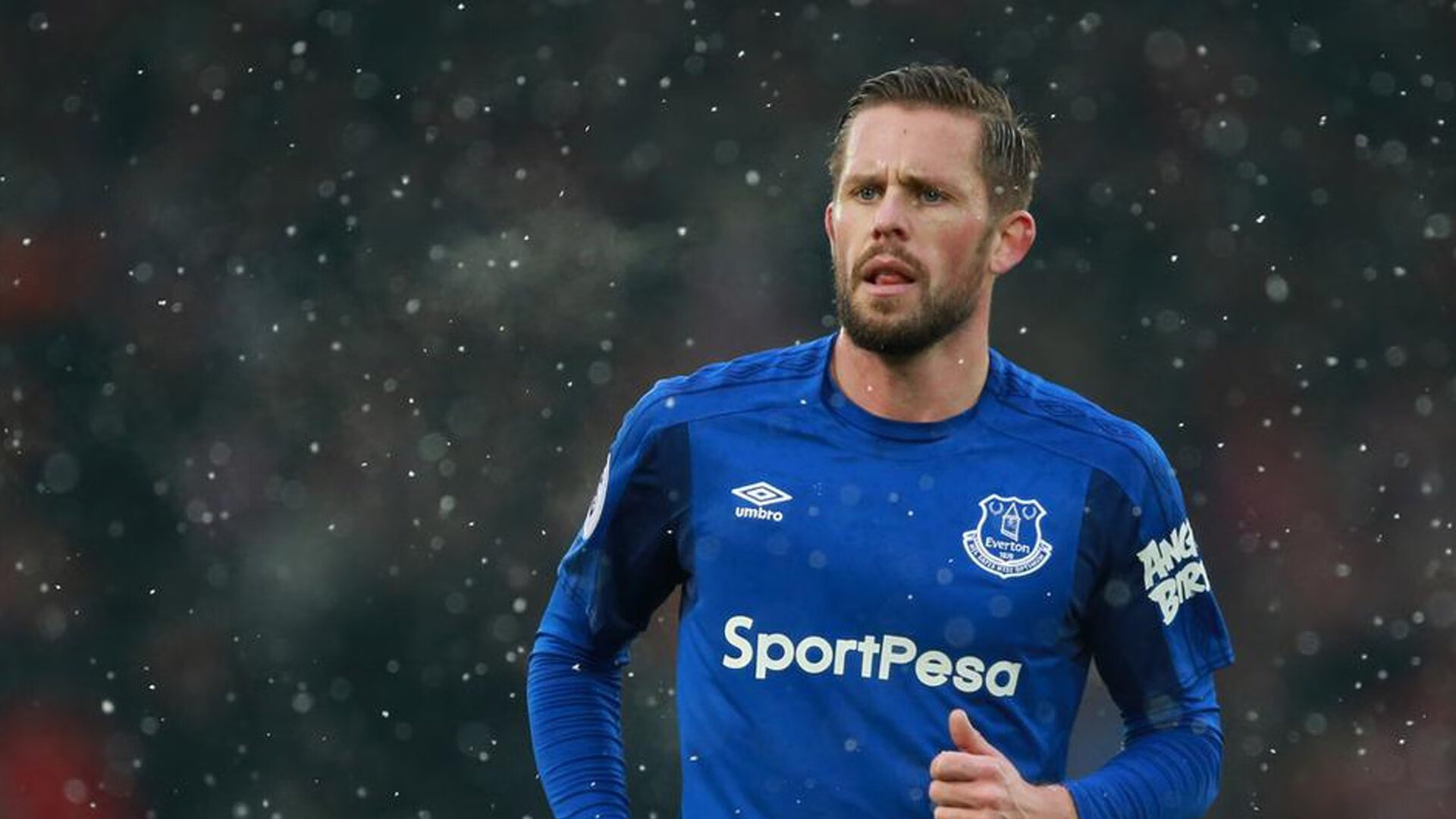 德甲联赛激战正酣，拜仁慕尼黑紧追勒沃库森