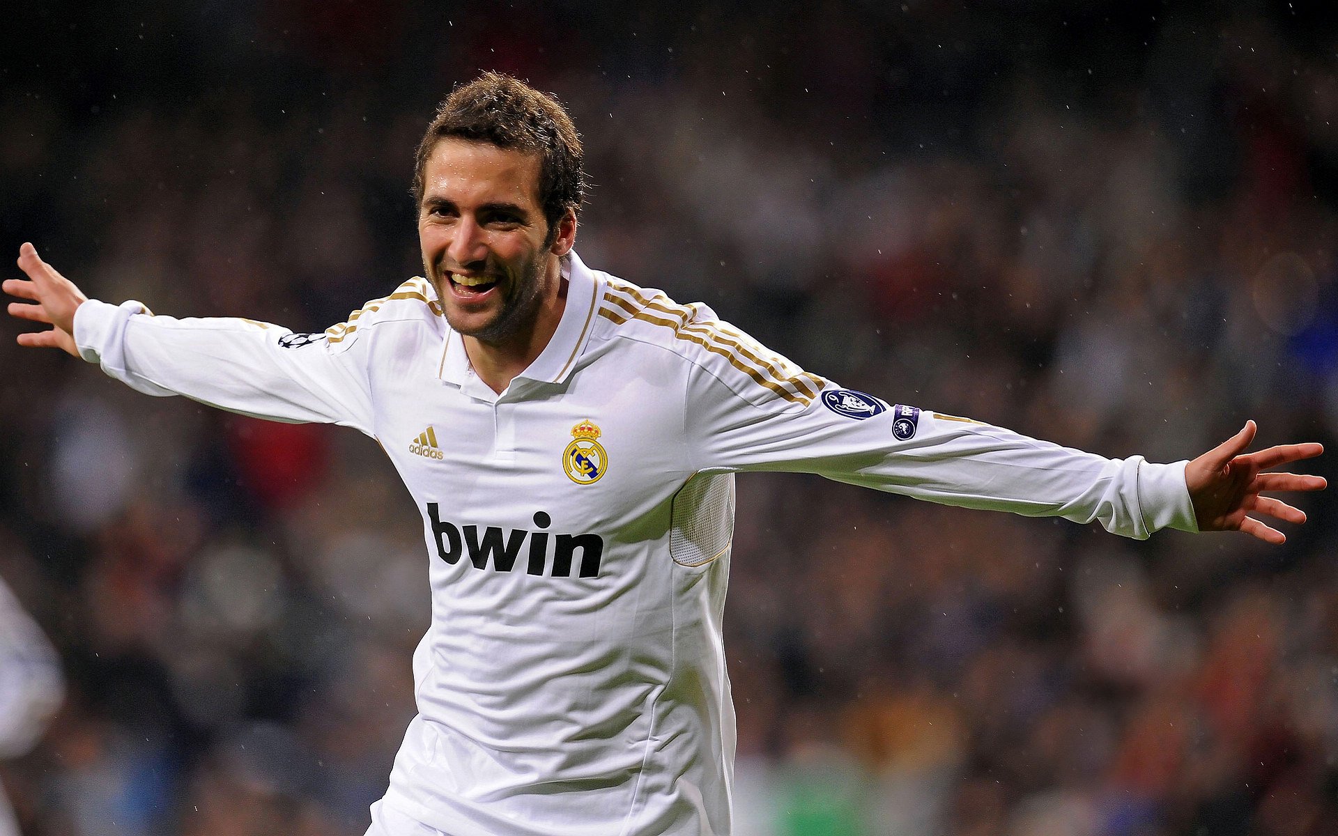 纳达尔关键破发点力克德约科维奇 挺进法网半决赛